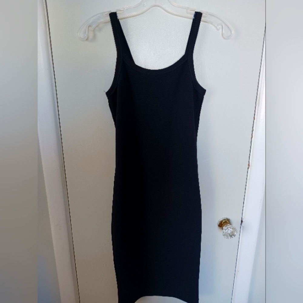 NWOT. Bodycon Black Dress | Dynamite